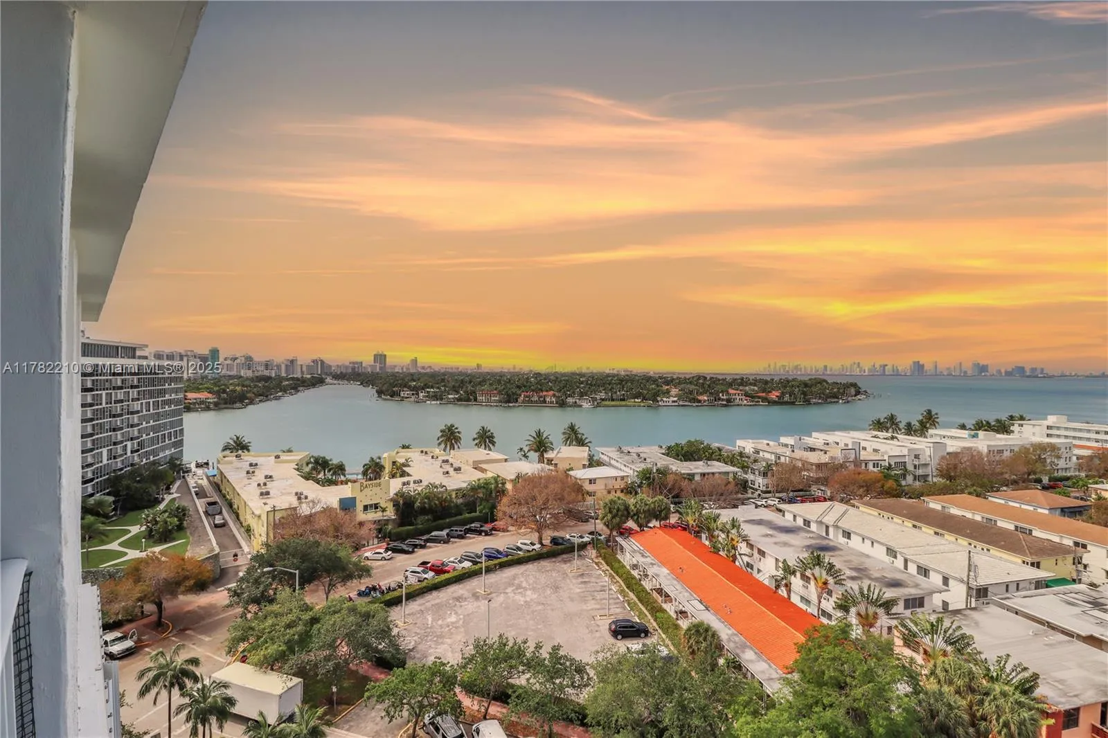 6900 Bay Dr # B, Miami Beach FL 33141