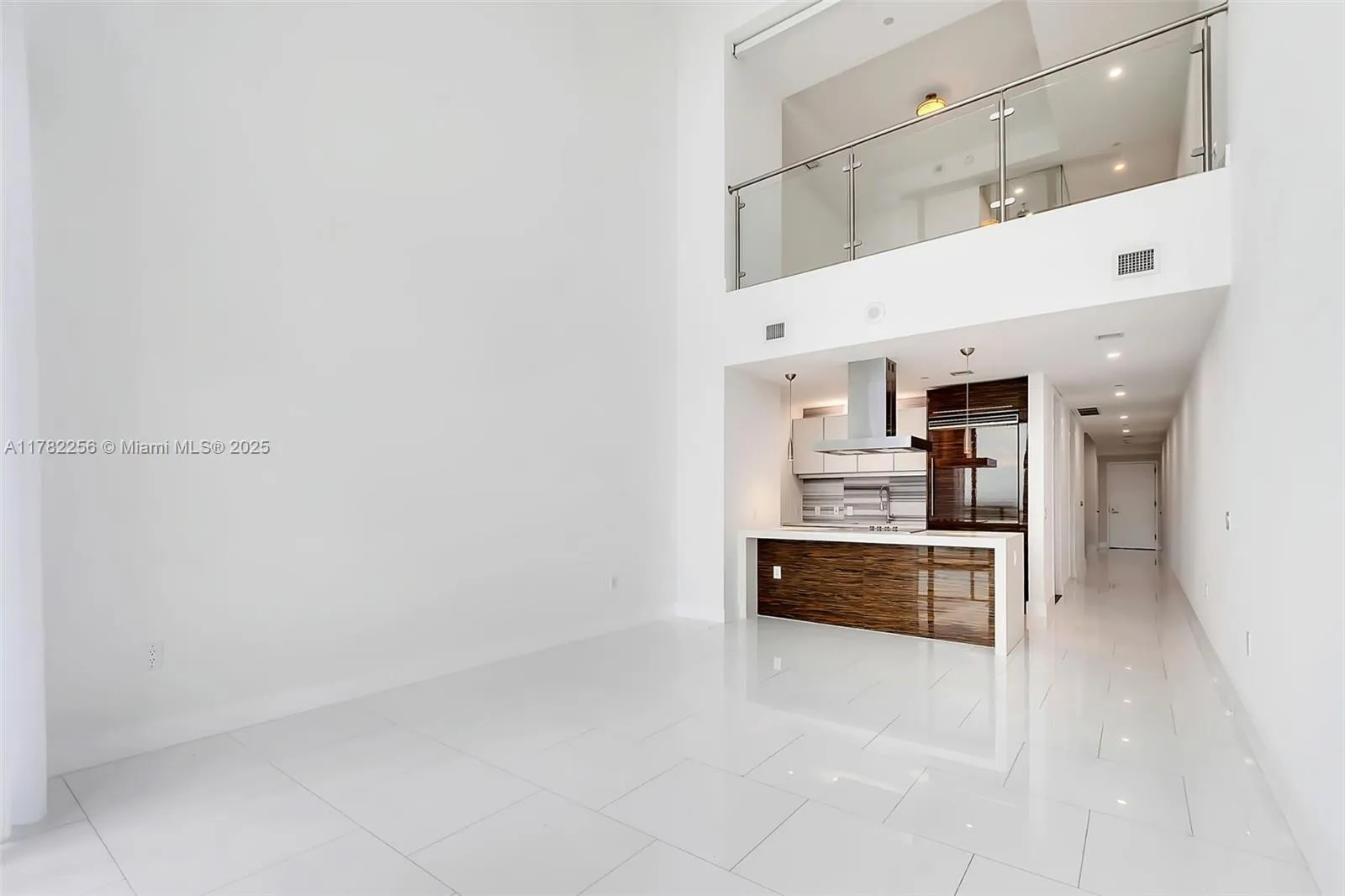 1100 Biscayne Blvd # 3305, Miami FL 33132