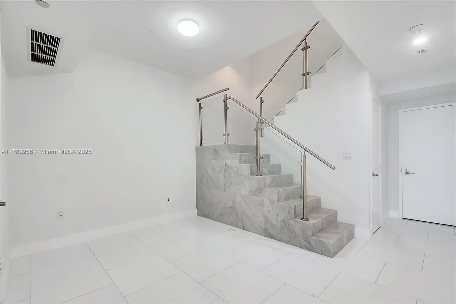 1100 Biscayne Blvd # 3305, Miami FL 33132