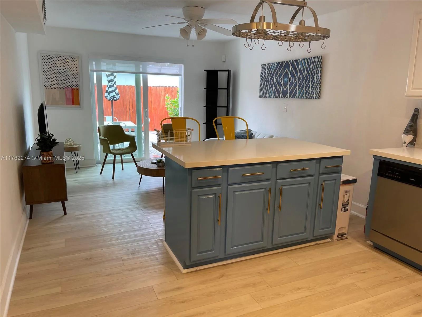 1560 NE 145th St # 2, Miami FL 33161