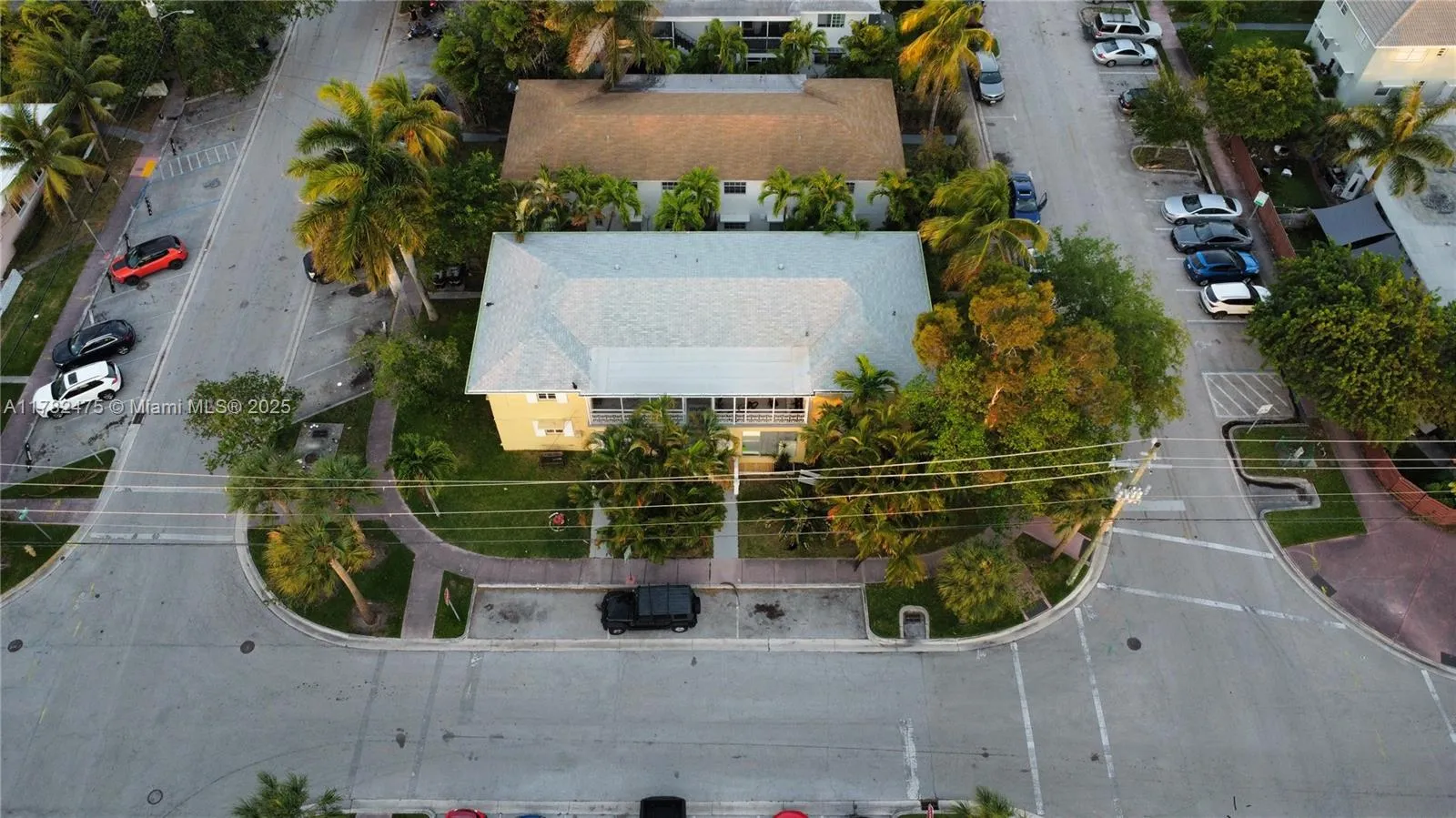 1797 Marseille Dr, Miami Beach FL 33141