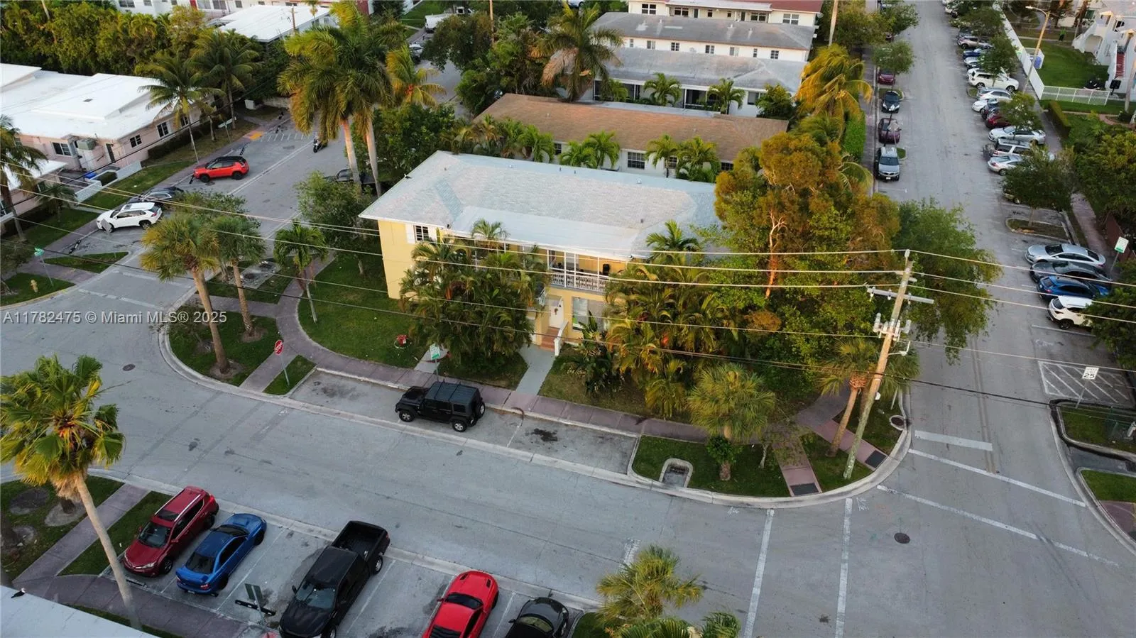 1797 Marseille Dr, Miami Beach FL 33141