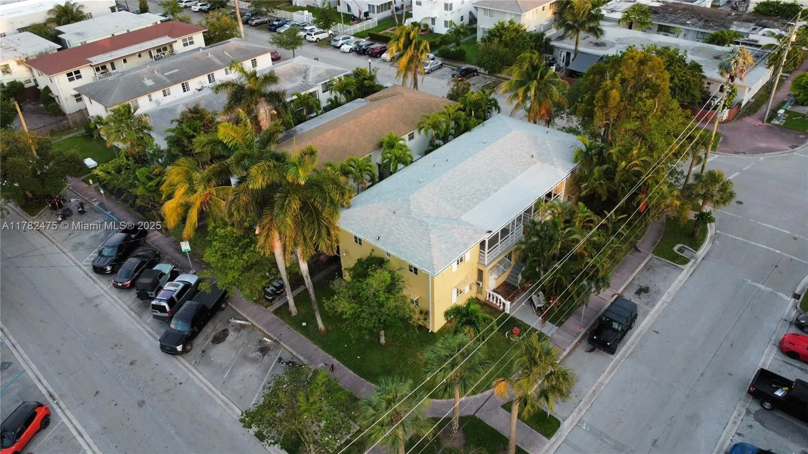 1797 Marseille Dr, Miami Beach FL 33141
