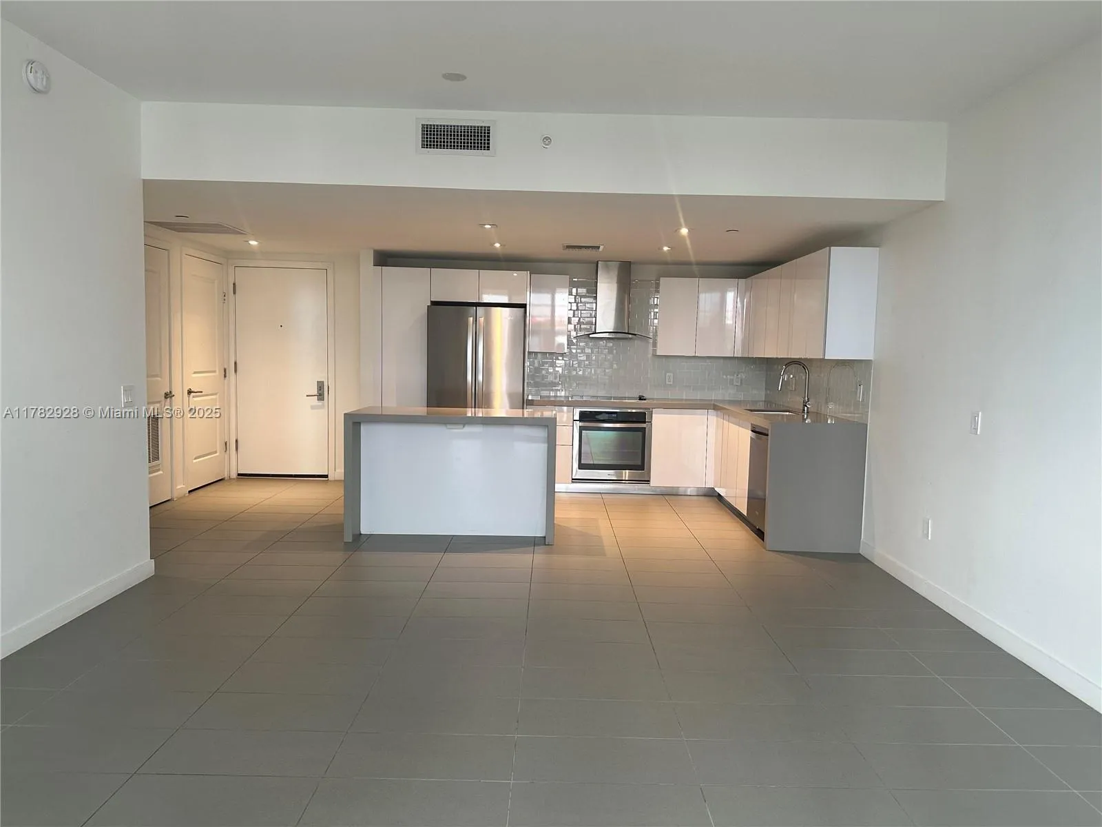 1 bedroom 1 bath for sale at 1600 NE 1st Ave # 2017, Miami FL 33132