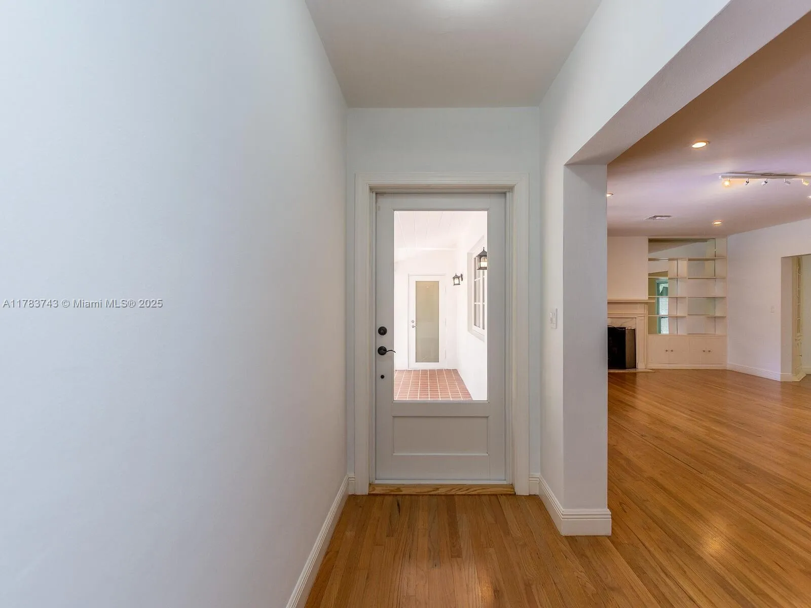 4701 Santa Maria St, Coral Gables FL 33146