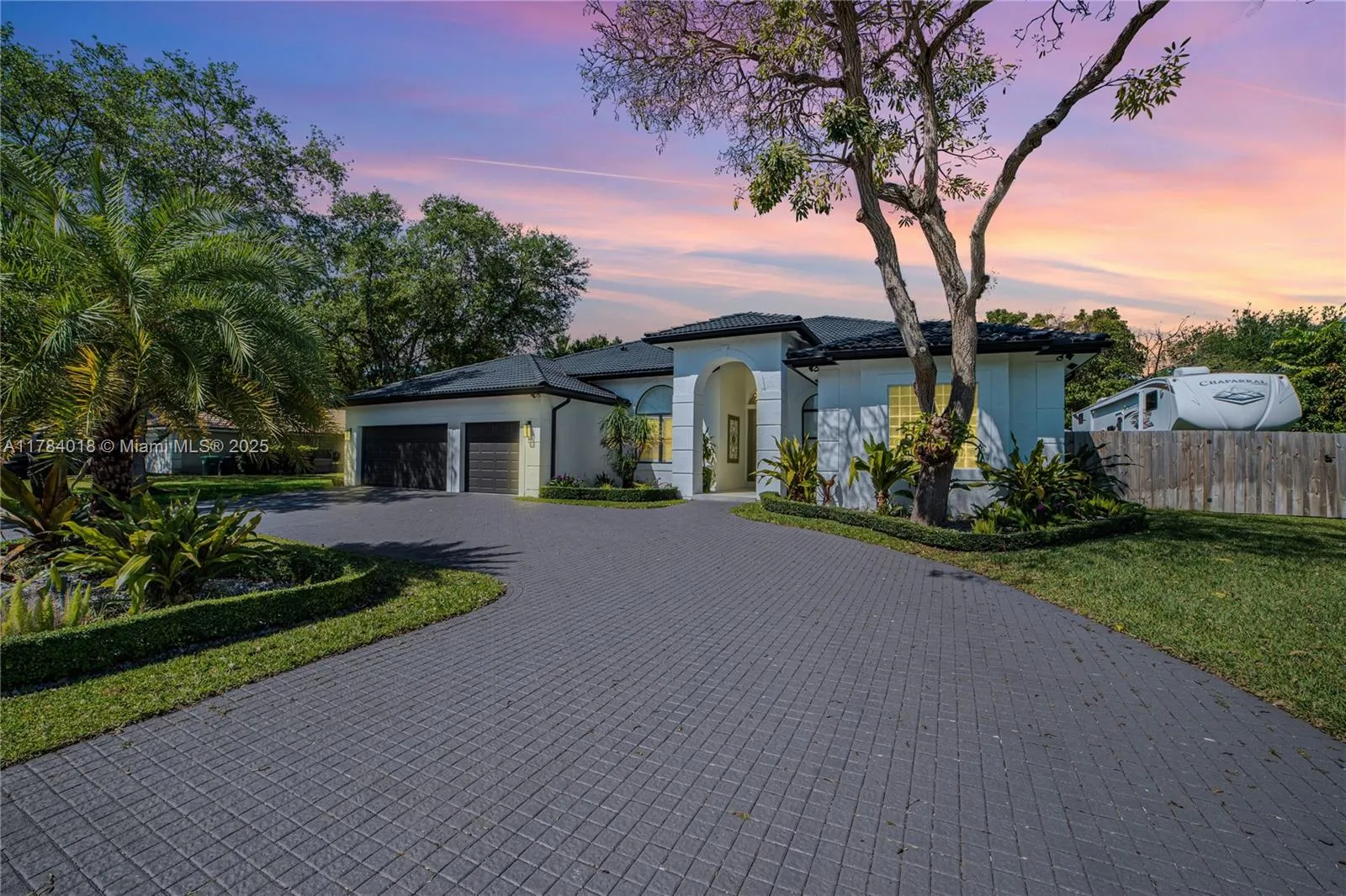 4 bedroom 3 bath for sale at 18500 SW 78th Pl, Cutler Bay FL 33157