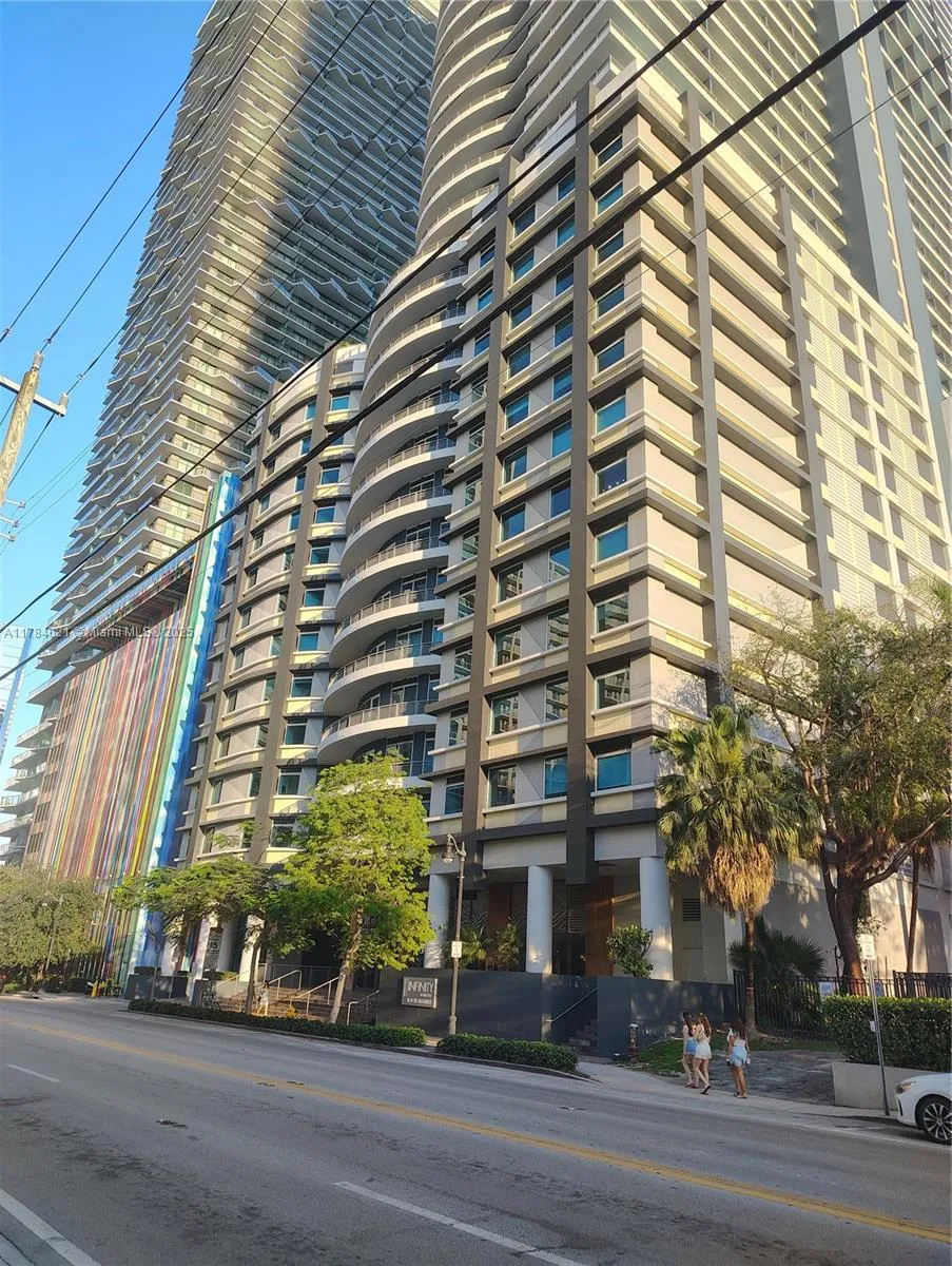 60 SW 13th St # 1117, Miami FL 33130
