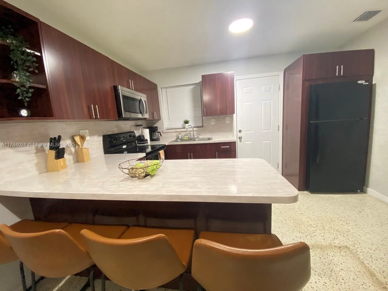 1645 SW 7th St # 4, Miami FL 33135