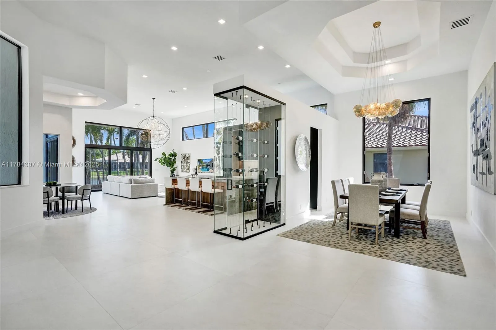 2486 Poinciana Ct, Weston FL 33327