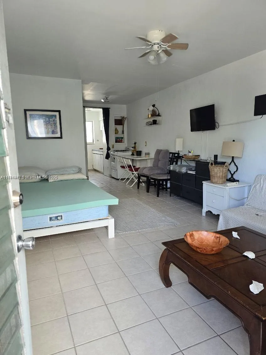 200 76th St # 57, Miami Beach FL 33141
