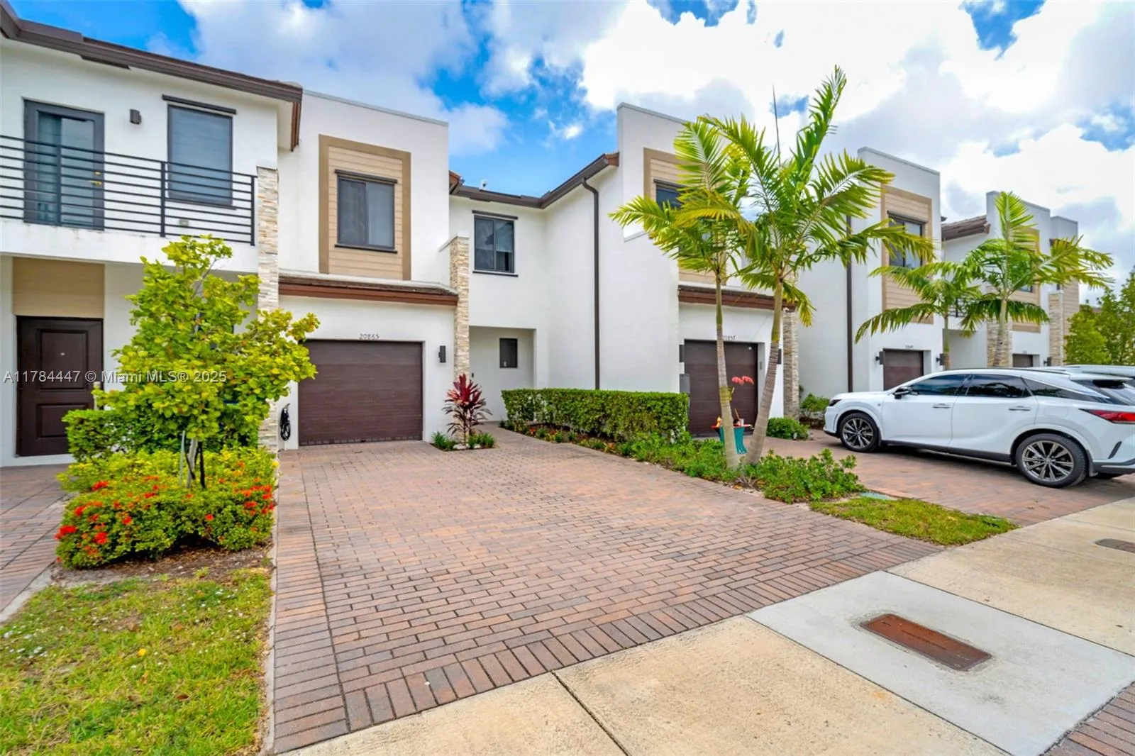 20865 NE 7th Ct, Miami FL 33179