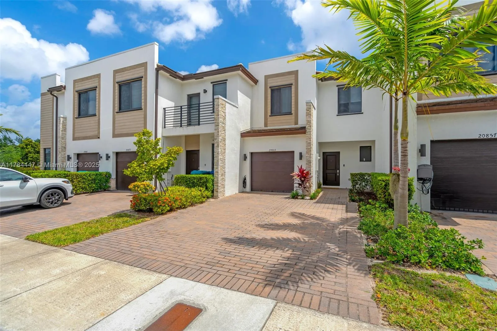 20865 NE 7th Ct, Miami FL 33179