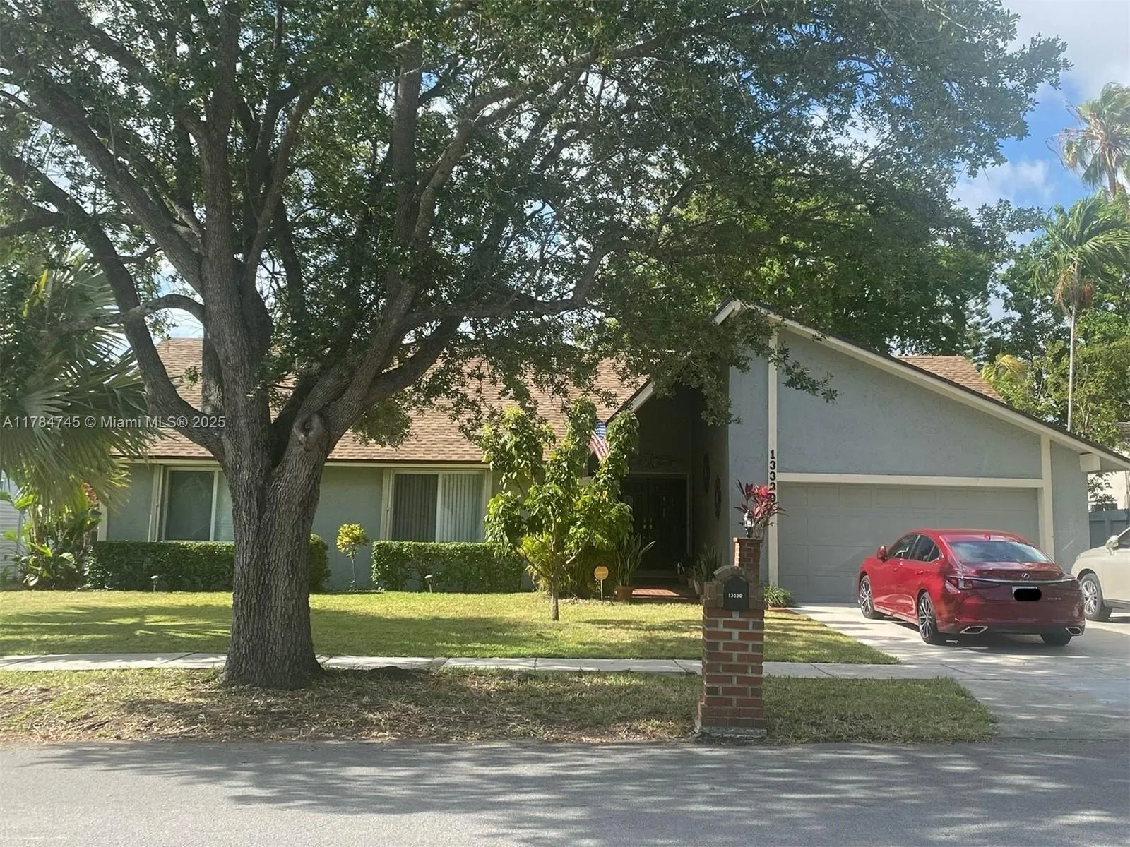 3 bedroom 2 bath for sale at 13330 SW 102nd St, Miami FL 33186