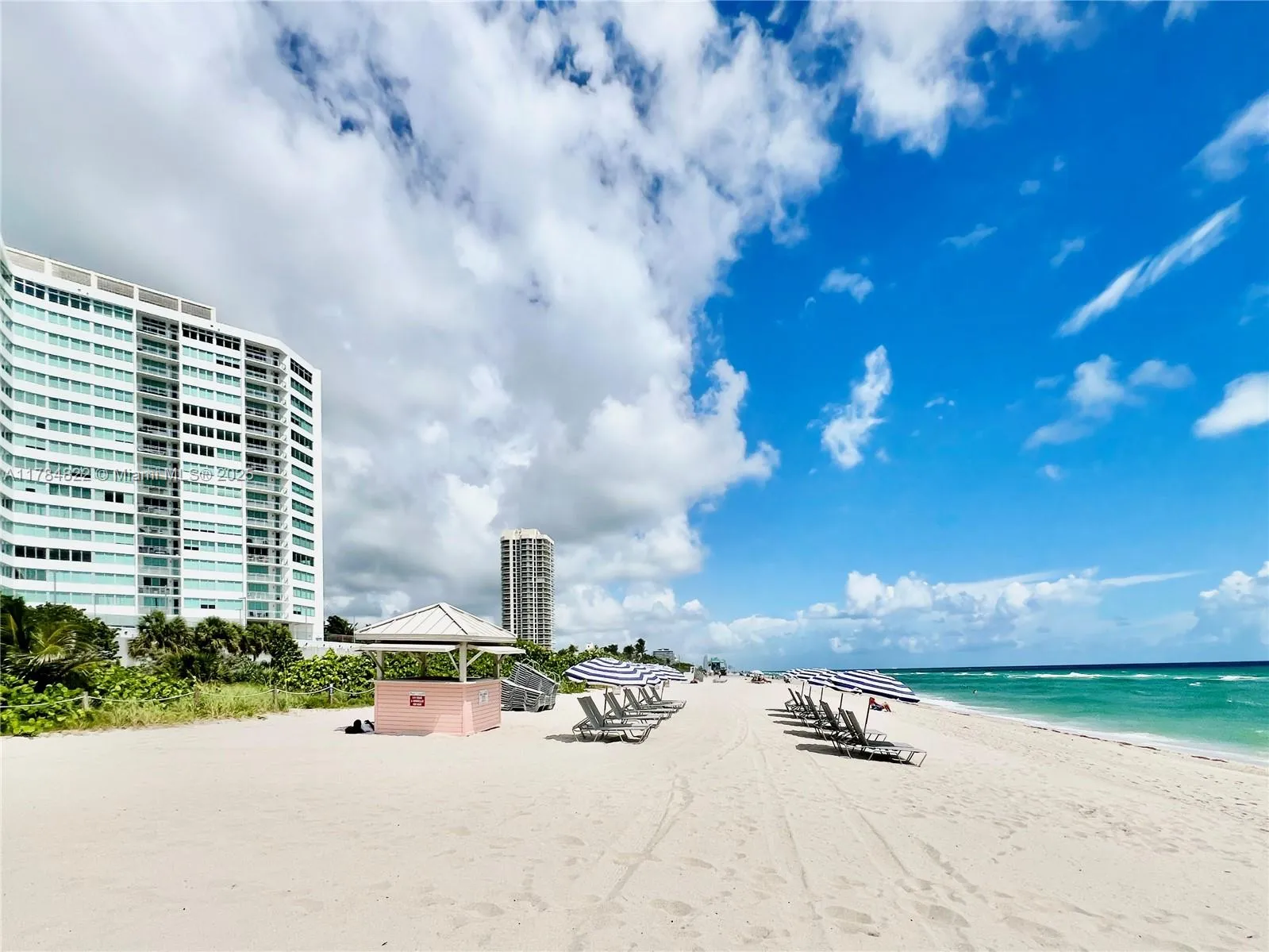 1 bedroom 2 bath for sale at 7135 Collins Ave # 621, Miami Beach FL 33141