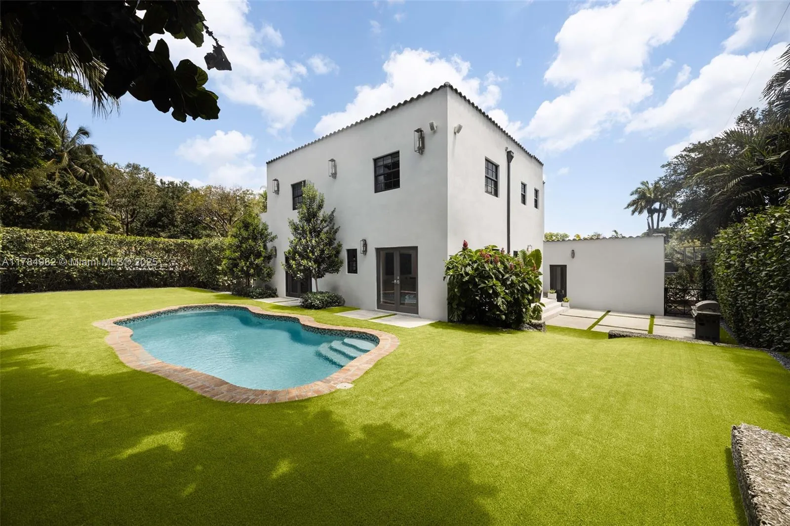 120 Morningside Dr, Coral Gables FL 33133