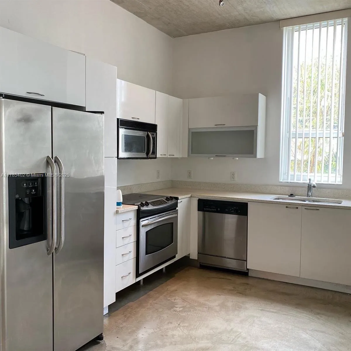 234 NE 3rd St # 201, Miami FL 33132