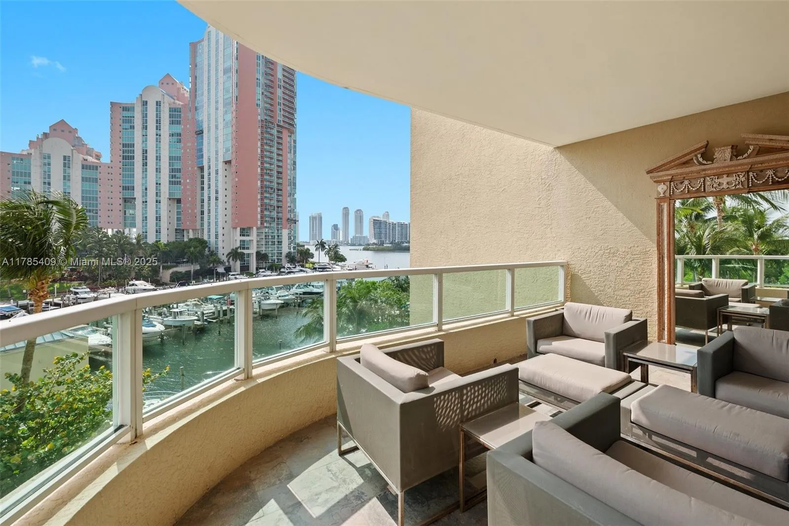 2 bedroom 3 bath for sale at 3340 NE 190th St # 504, Aventura FL 33180