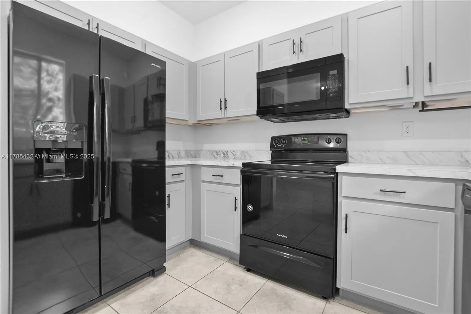 3 bedroom 2 bath for sale at 1417 NW 208TH TER # 1417, Miami Gardens FL 33169