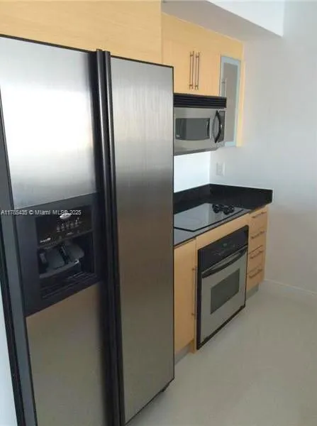 325 S Biscayne Blvd, Miami FL 33131