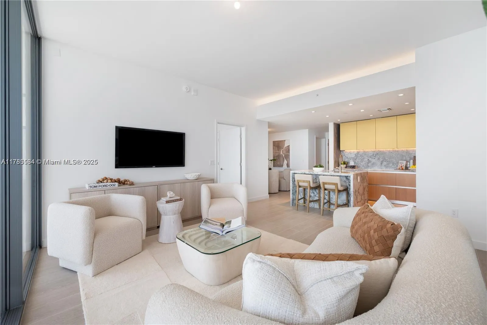 500 Alton # 3304, Miami Beach FL 33139