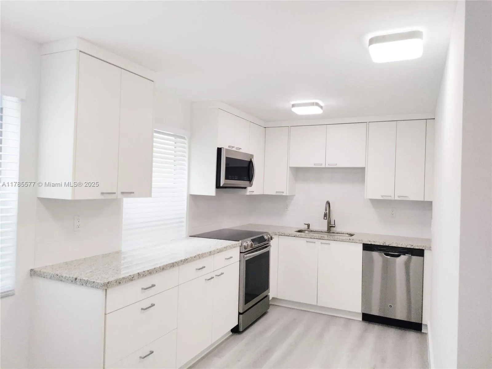 60 Burgundy B # 60, Delray Beach FL 33484