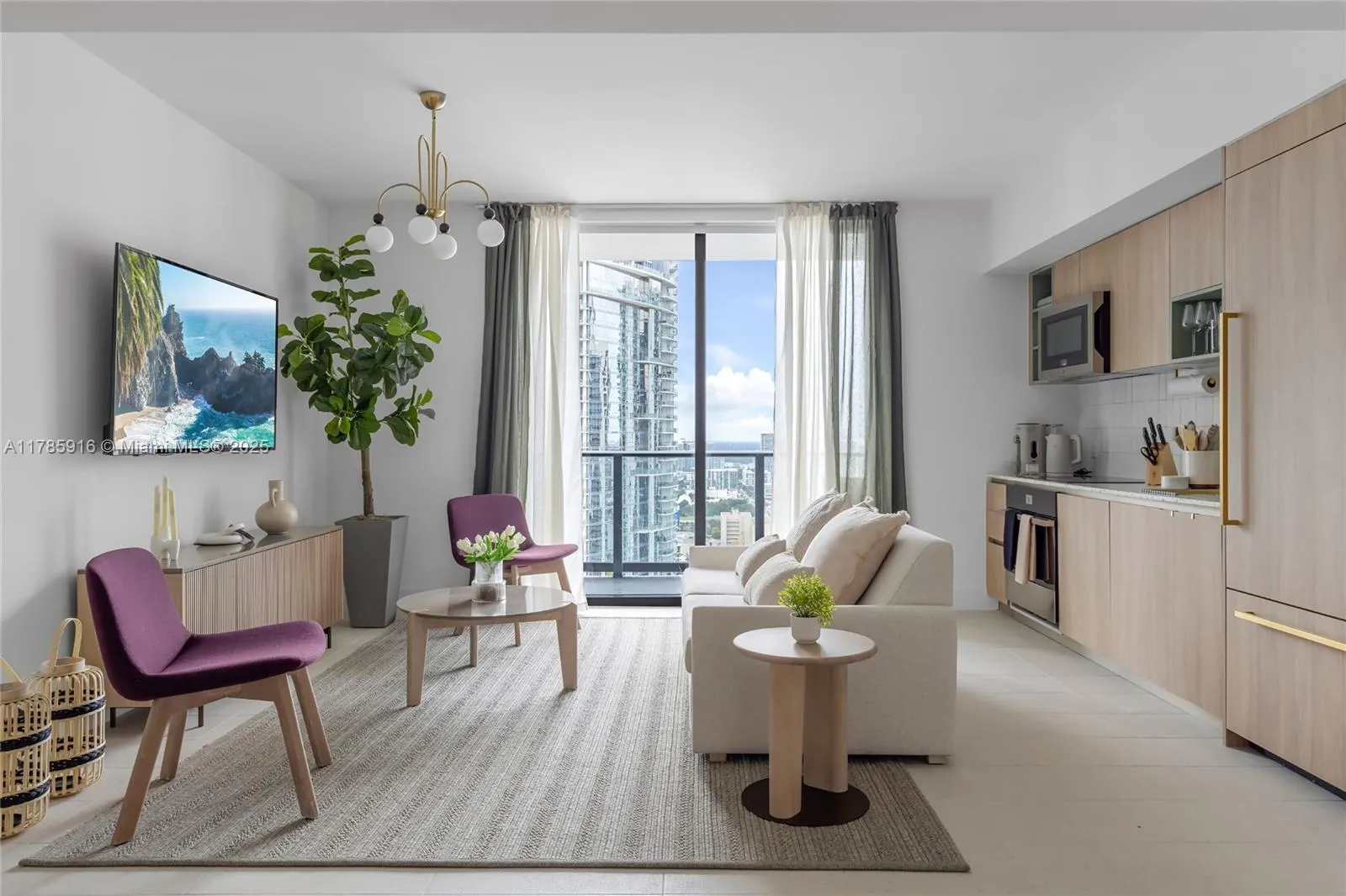2 bedroom 2 bath for sale at 159 NE 6TH ST # 3701, Miami FL 33132