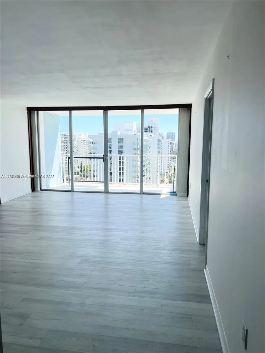5838 Collins Ave # 14F, Miami Beach FL 33140