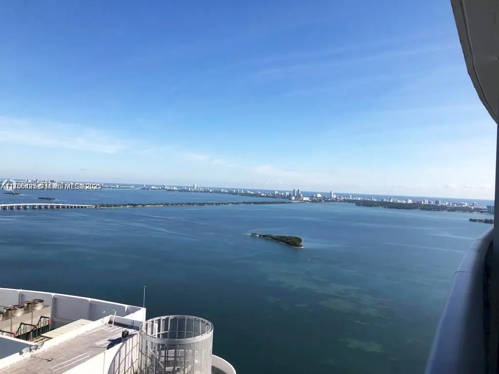 2 bedroom 3 bath for sale at 488 NE 18th St # 4905, Miami FL 33132