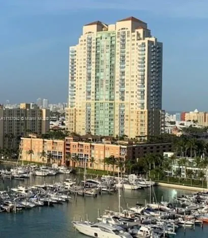 2 bedroom 2 bath for sale at 90 Alton Rd, Miami Beach FL 33139