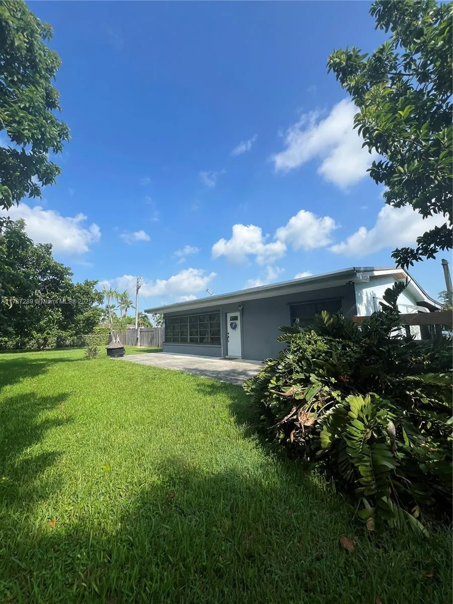 16635 SW 236th St, Homestead FL 33031
