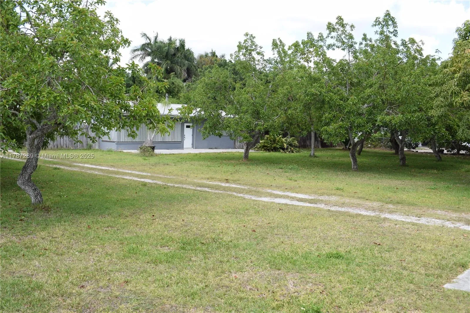 16635 SW 236th St, Homestead FL 33031