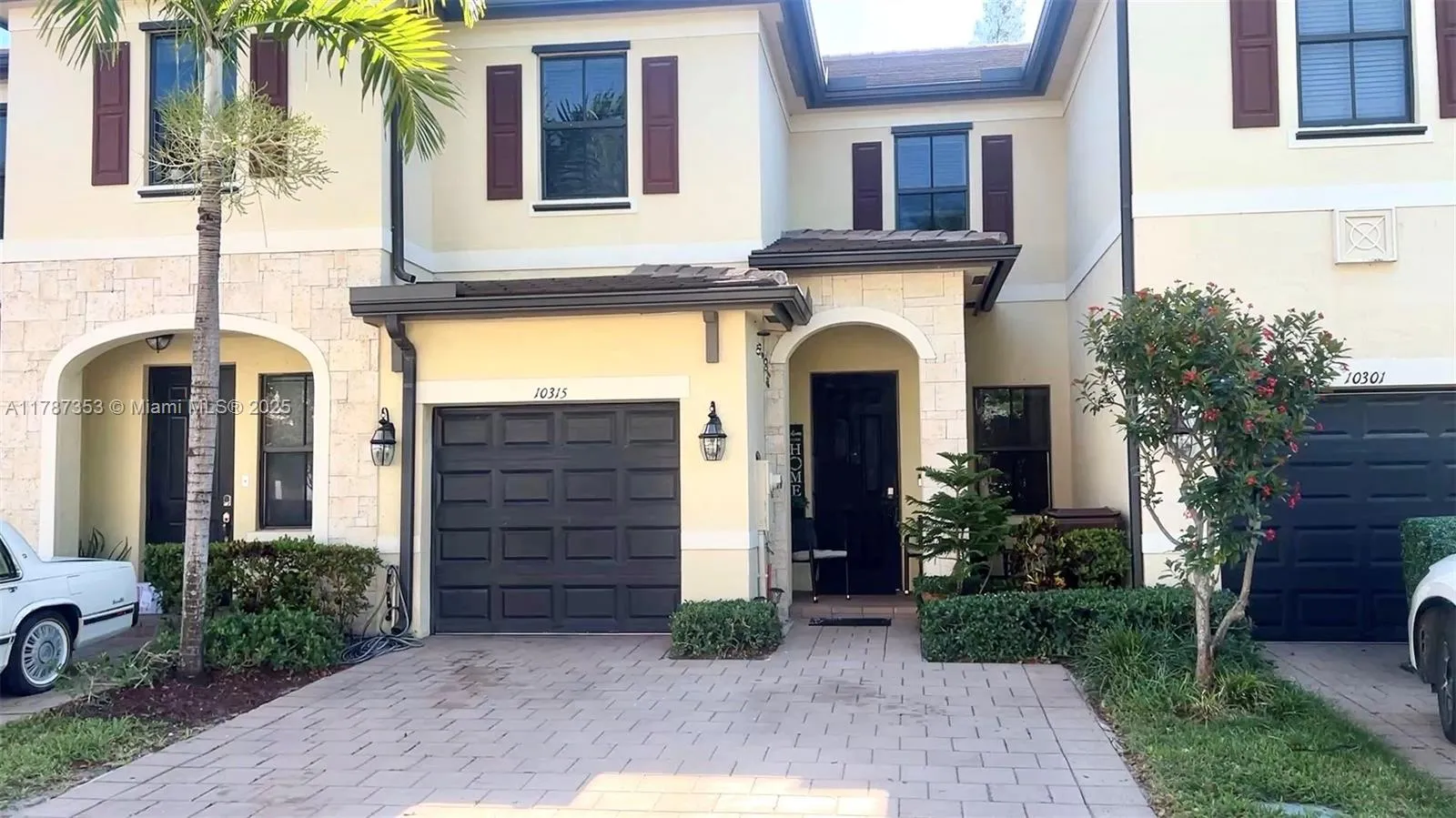 3 bedroom 2 bath for sale at 10315 W 32nd Ln, Hialeah FL 33018