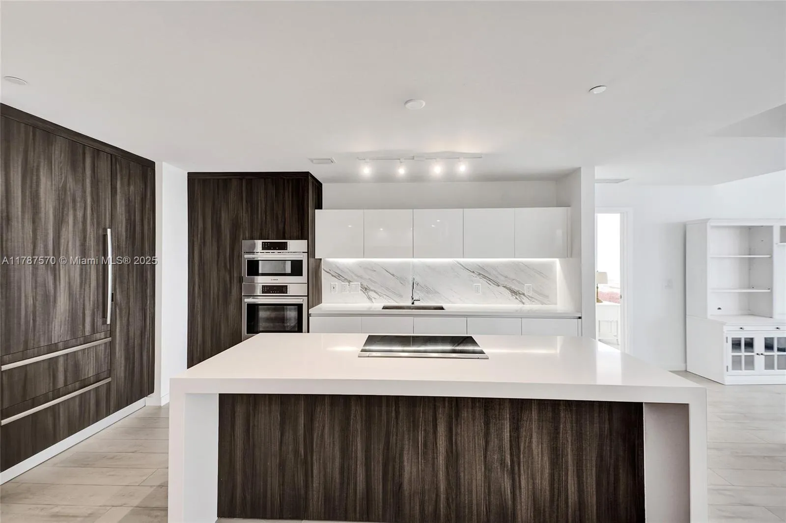 851 NE 1st Ave # 4502, Miami FL 33132