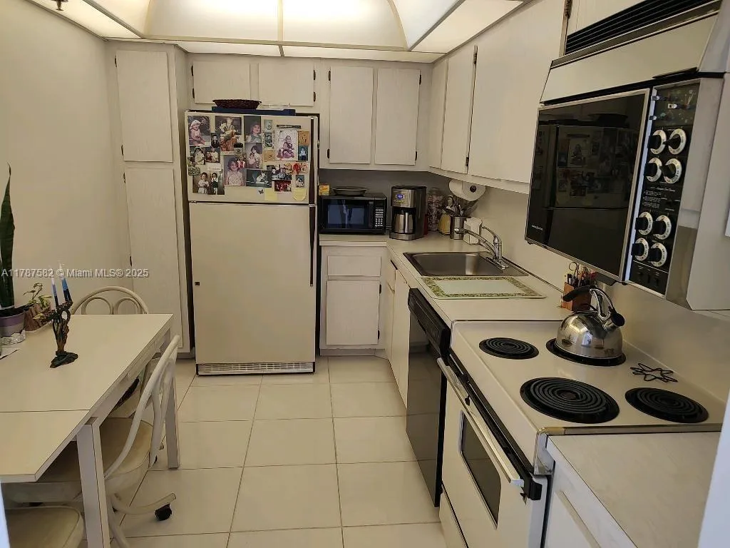 20515 E Country Club Dr # 646, Aventura FL 33180