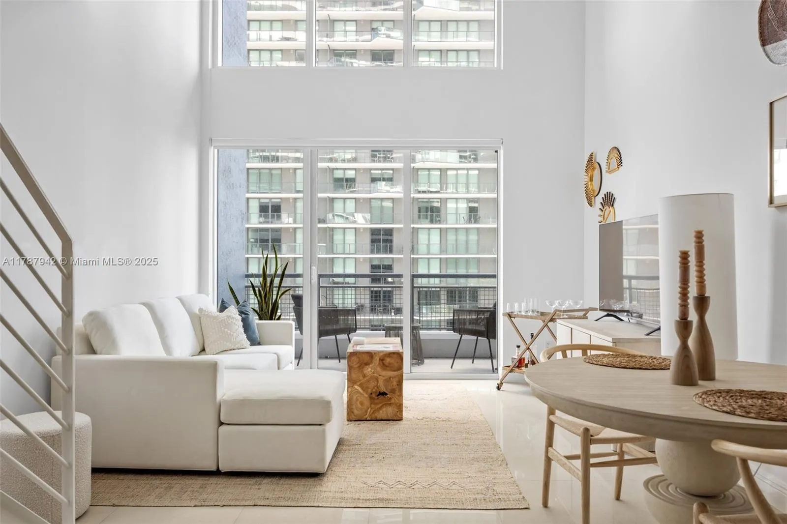 1 bedroom 1 bath for sale at 60 SW 13th St # 3414, Miami FL 33130
