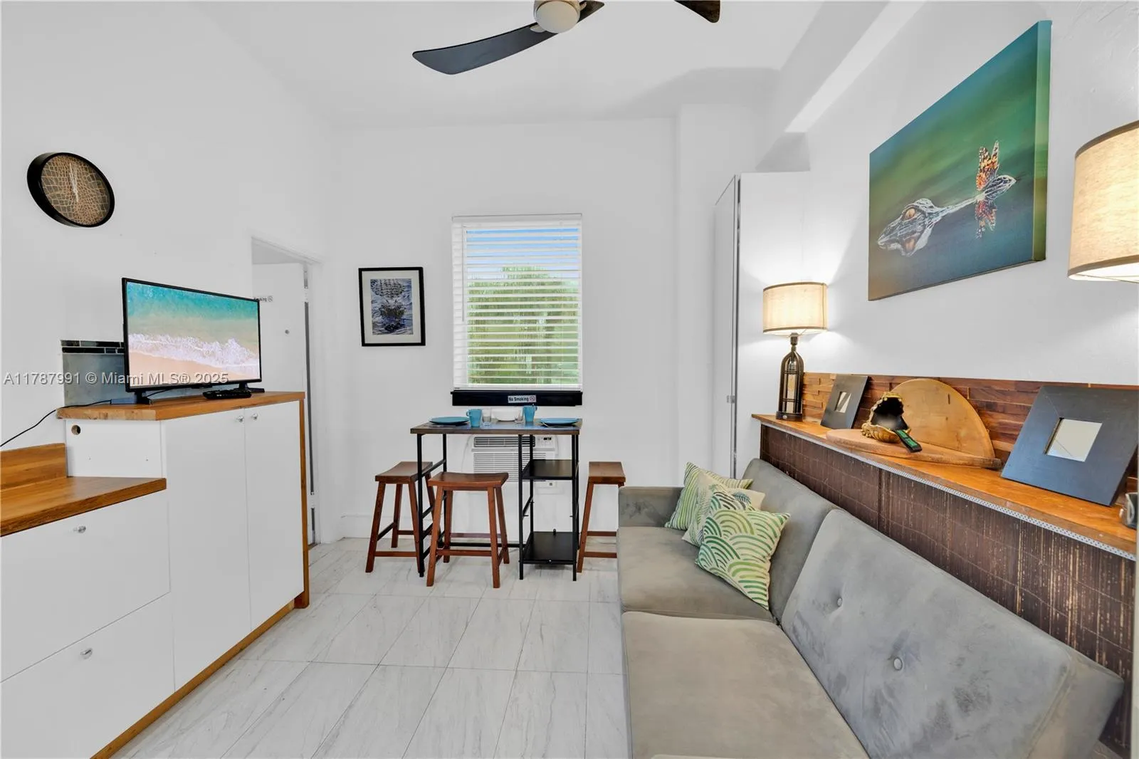 1 bath for sale at 255 W 24th St # 136, Miami Beach FL 33140