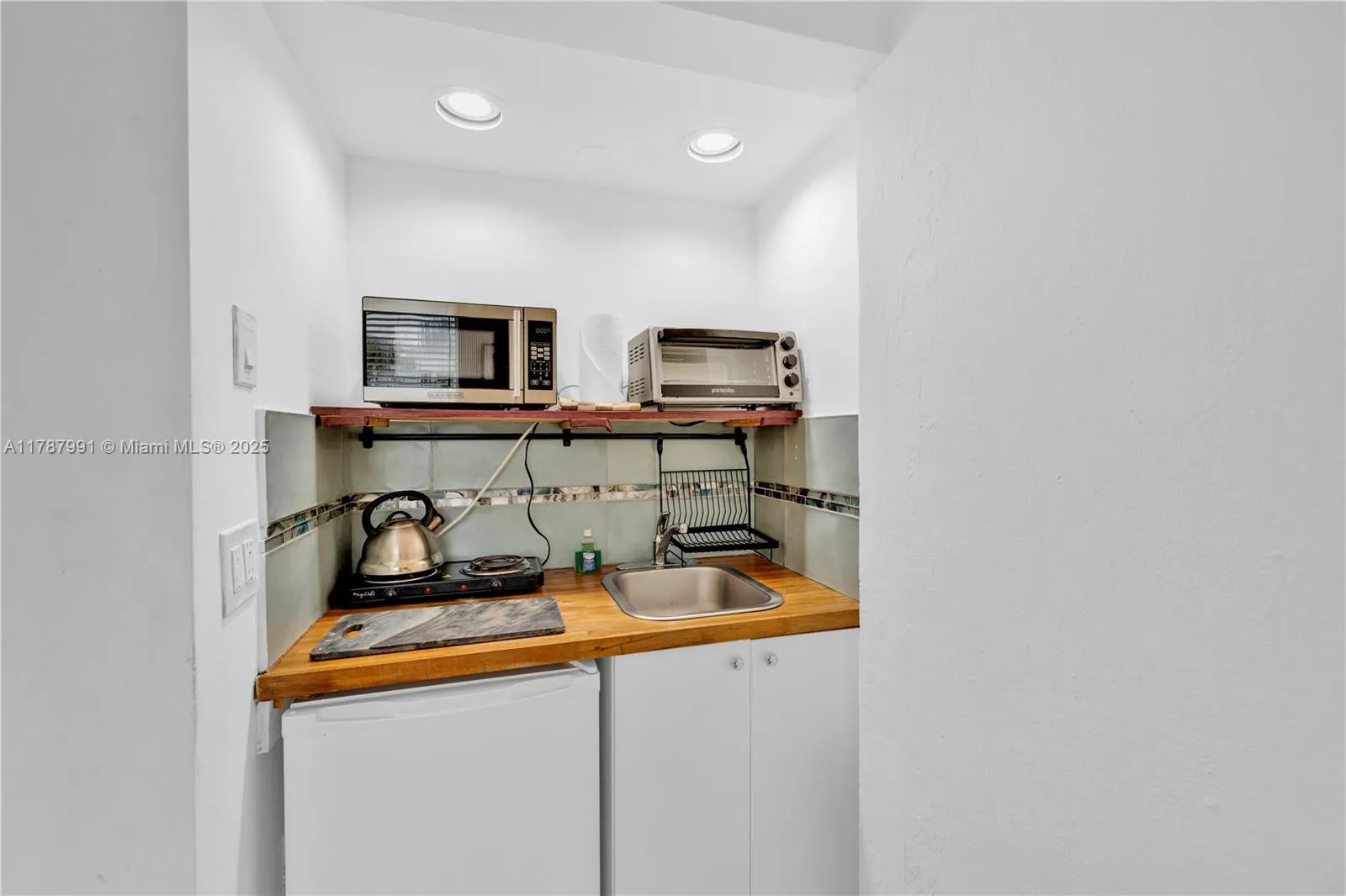 255 W 24th St # 136, Miami Beach FL 33140