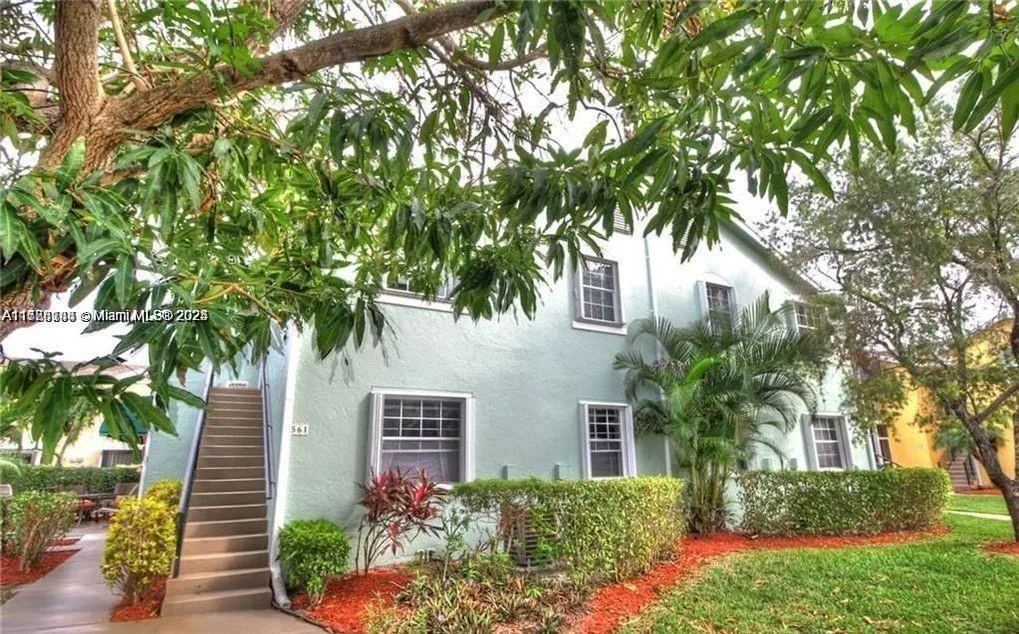 2 bedroom 2 bath for rent at 559 Waterside Dr # 559, Hypoluxo FL 33462