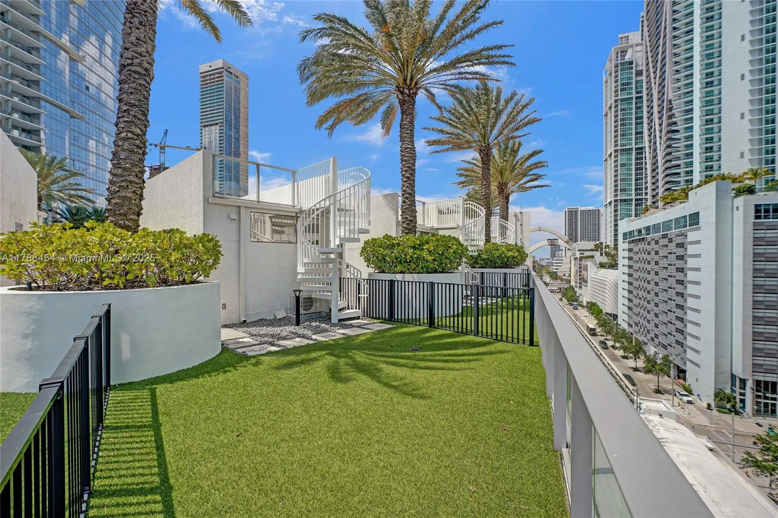 851 NE 1st Ave, Cabana # 7, Miami FL 33132