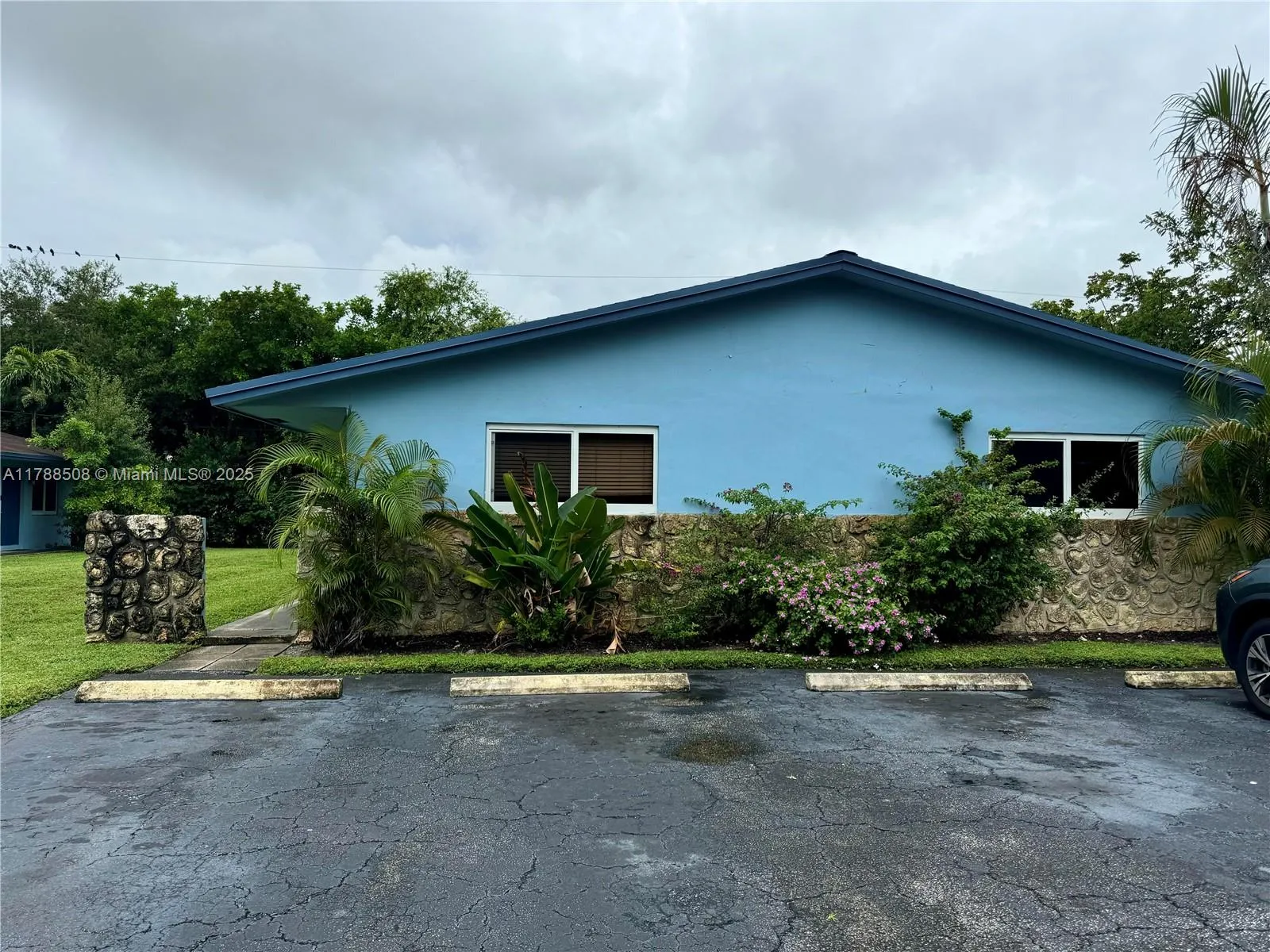 2631 SW 13th Ave, Fort Lauderdale FL 33315