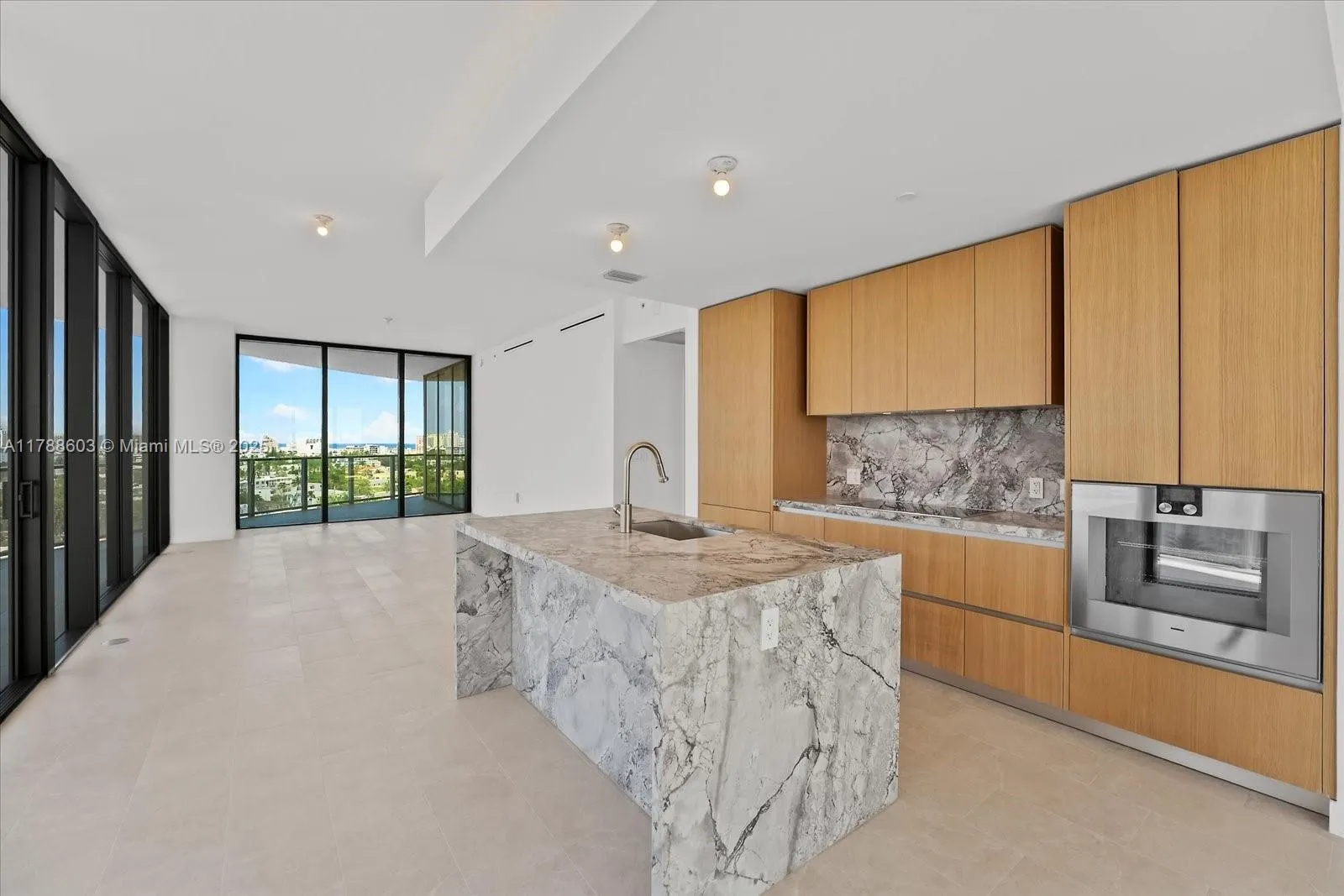 2 bedroom 2 bath for sale at 500 Alton Rd # 1105, Miami Beach FL 33139