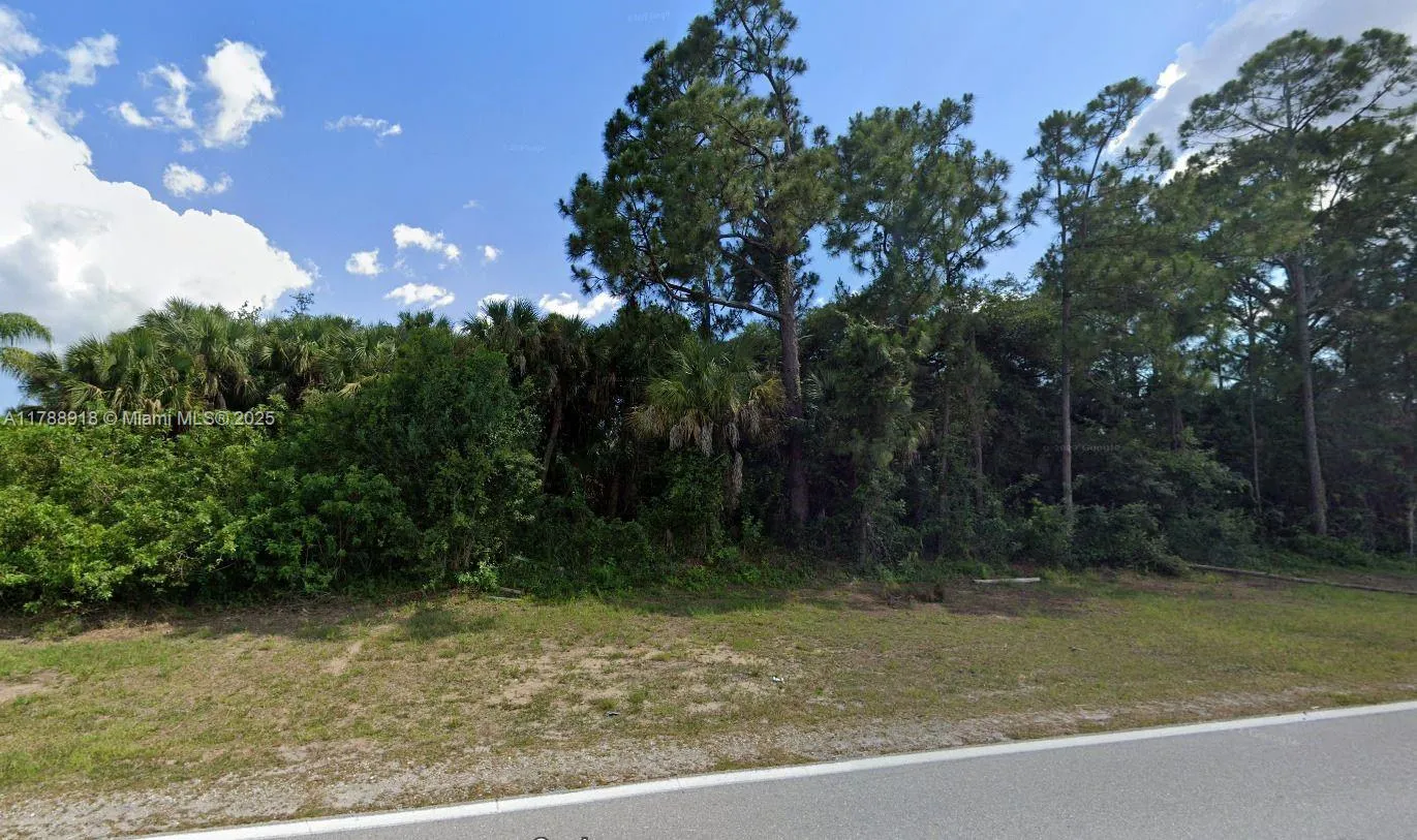 870 Sentinela Blvd, Lehigh Acres FL 33974