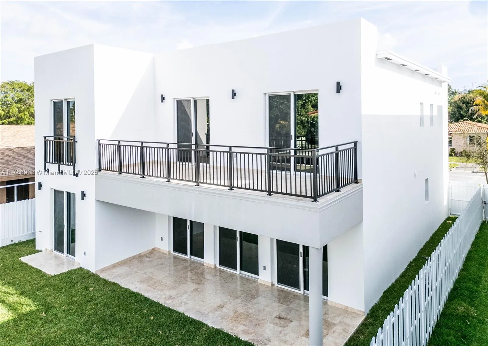 910 SW 24th Rd, Miami FL 33129
