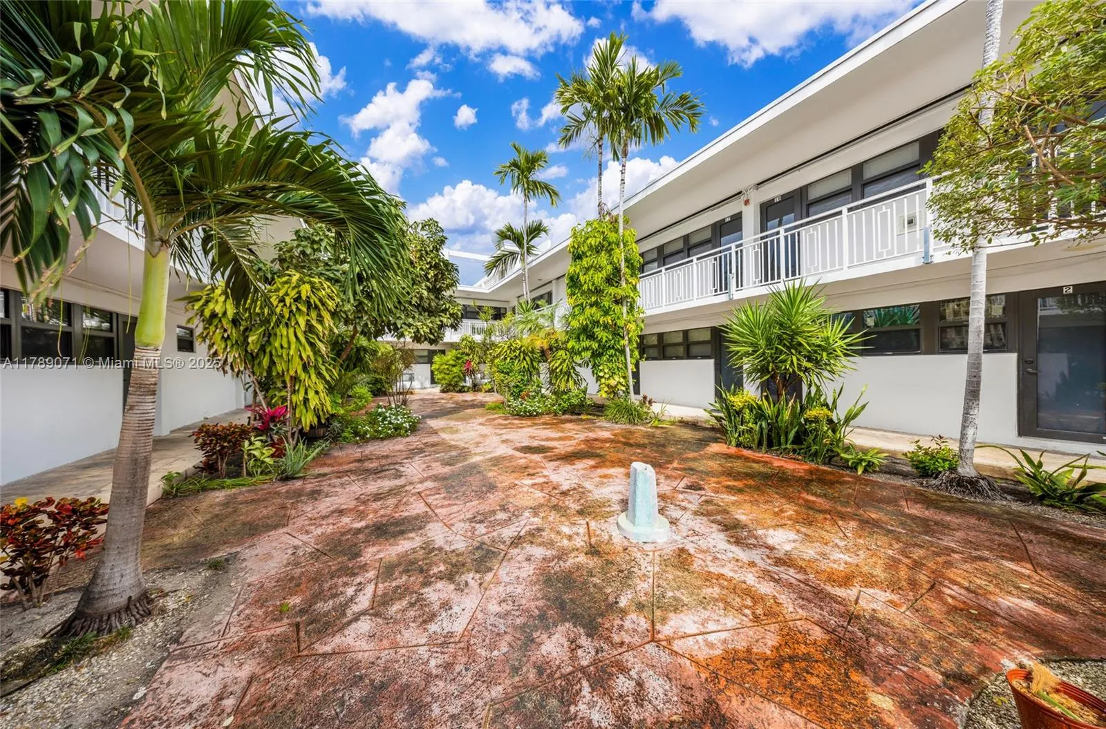 7825 Harding Ave, Miami Beach FL 33141