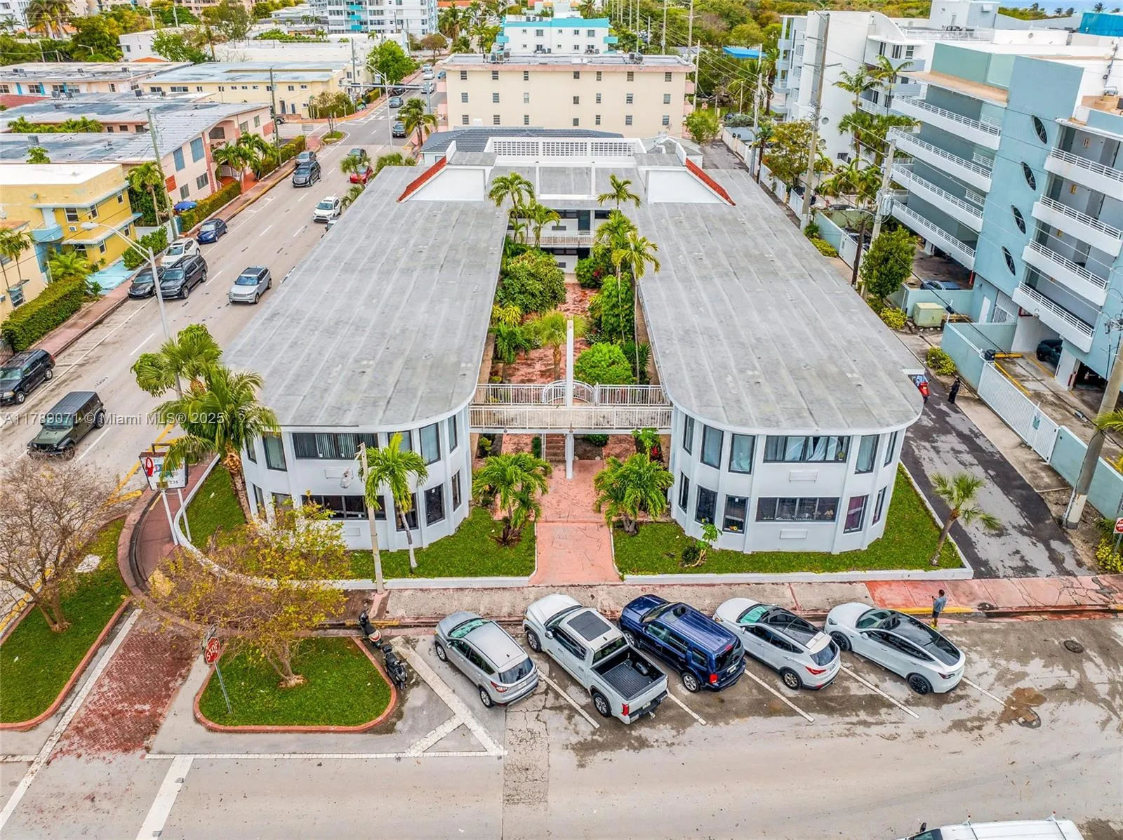 7825 Harding Ave, Miami Beach FL 33141