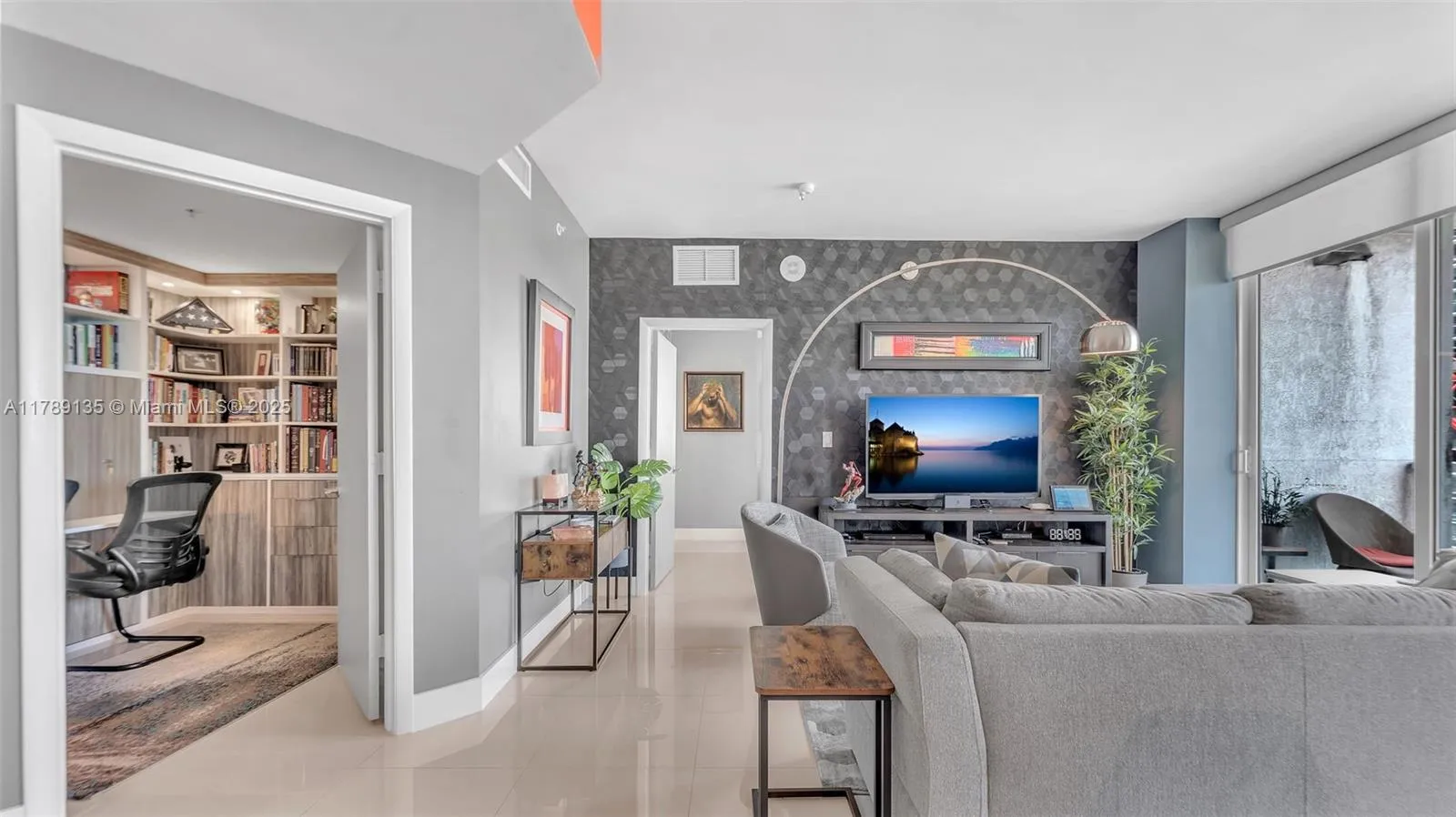 244 Biscayne Blvd # 1508, Miami FL 33132