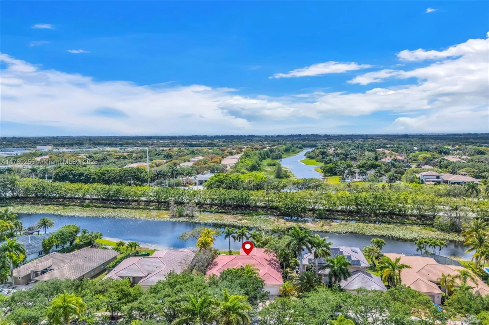 3739 Oak Ridge Cir, Weston FL 33331