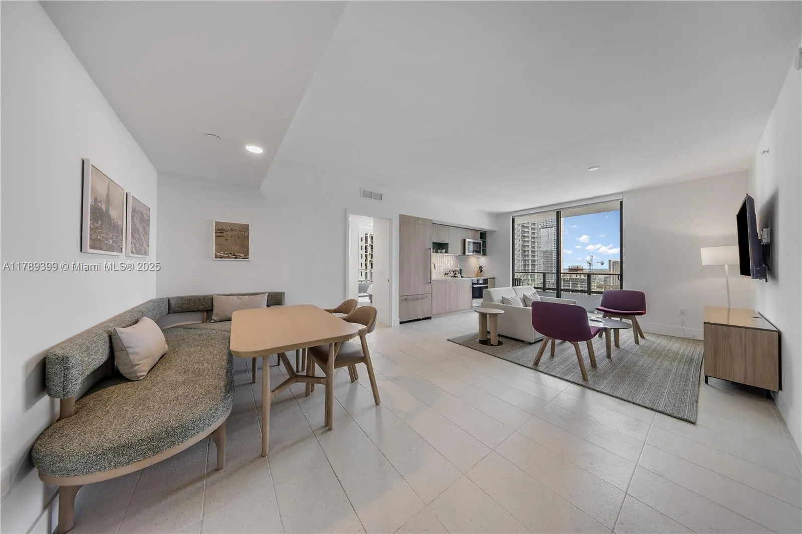 159 NE 6 Street # 2402, Miami FL 33132