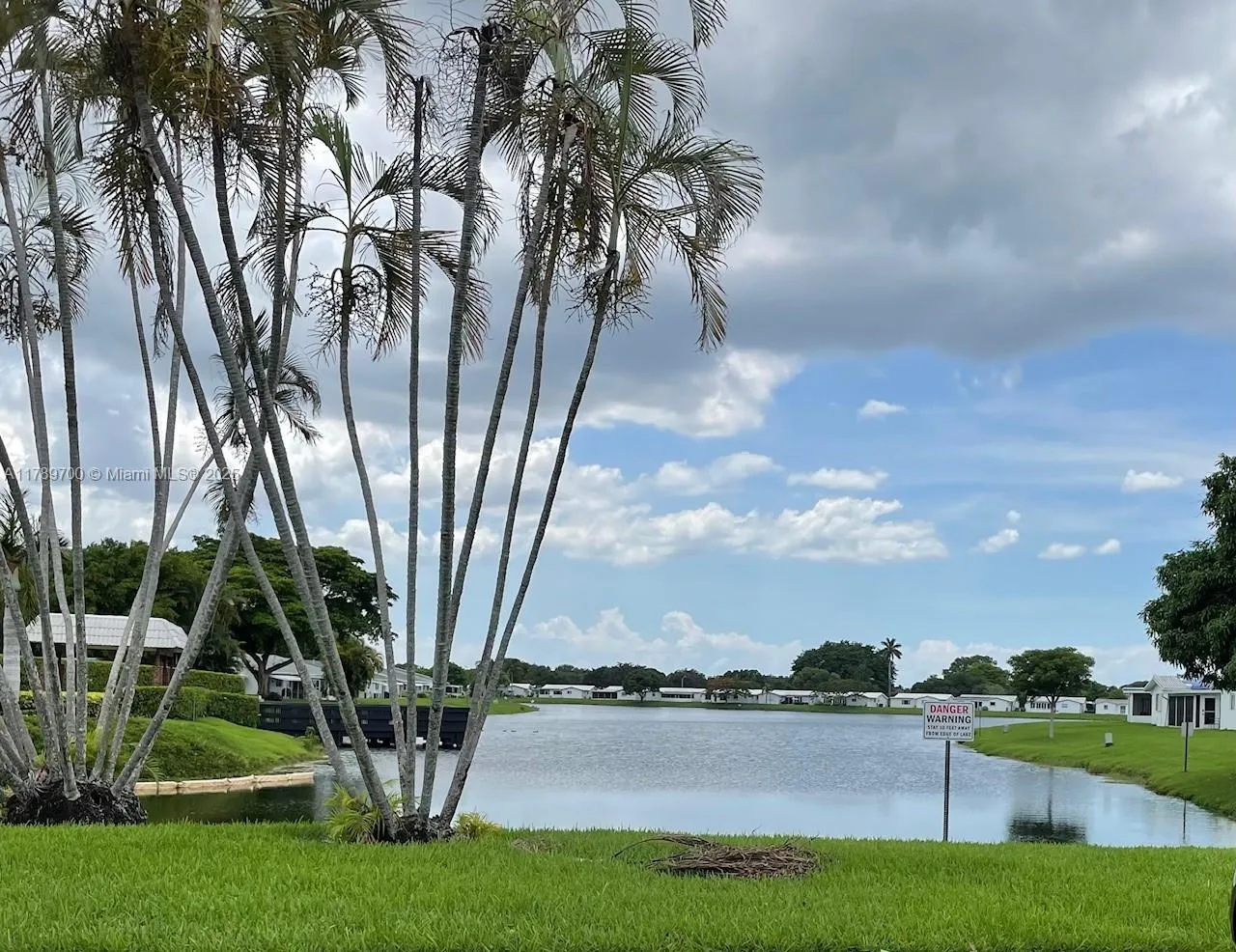 1228 NW 85th Ave, Plantation FL 33322