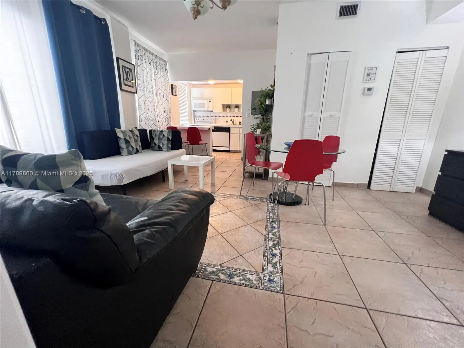 918 Ocean Dr # 302, Miami Beach FL 33139